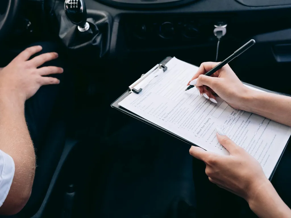 Peut on continuer à conduire le véhicule d'une personne décédée et rester en règle ?
